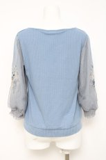 画像2: axes femme / フラワーブーケ刺繍プルオーバー  サックス Y-26-05-08-111-AX-TO-SZ-ZY (2)