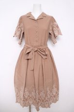 画像1: axes femme / 繊細刺繍シャツワンピース M ベージュ Y-26-05-08-157-AX-OP-SZ-ZY (1)