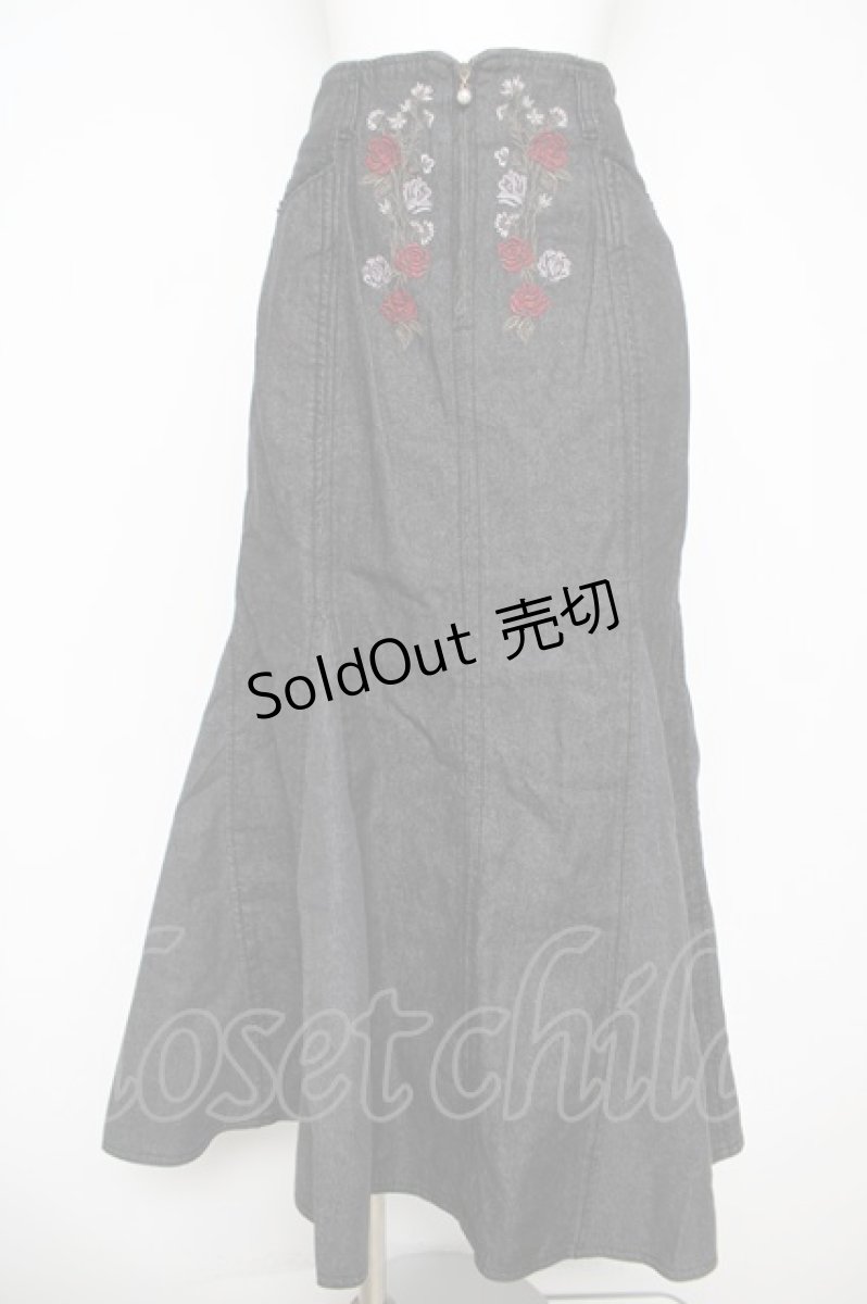 画像1: axes femme / 刺繍入デニムマーメイドスカート F 黒 Y-26-05-08-203-AX-SK-SZ-ZI (1)