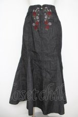 画像1: axes femme / 刺繍入デニムマーメイドスカート F 黒 Y-26-05-08-203-AX-SK-SZ-ZY (1)