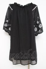 画像2: axes femme / 刺繍袖楊柳シフォンチュニック M 黒 Y-26-05-10-042-AX-OP-SZ-ZY (2)