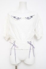 画像1: axes femme POETIQUE / マリン刺繍オフショルブラウス  シロ Y-26-05-10-044-AX-BL-SZ-ZY (1)