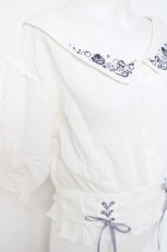 画像3: axes femme POETIQUE / マリン刺繍オフショルブラウス  シロ Y-26-05-10-044-AX-BL-SZ-ZY (3)