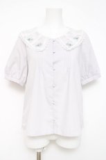 画像1: Fi.n.t / ローズ刺繍チュールレース衿ブラウス  グレー Y-26-05-10-049-CA-BL-SZ-ZY (1)