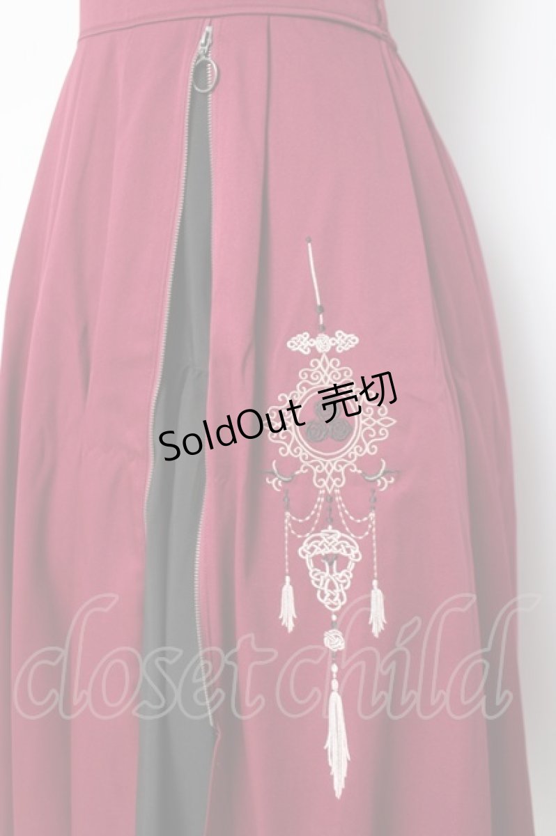 画像4: axes femme / チャイナ風刺繍キャミワンピース  ワイン Y-26-05-10-146-AX-OP-SZ-ZS (4)