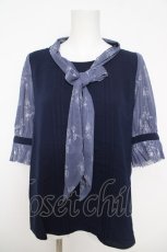 画像1: axes femme / 花柄ボリュームリボン付きブラウス M 紺 Y-26-05-12-044-AX-BL-SZ-ZY (1)