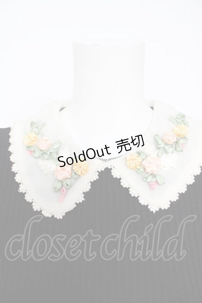 画像3: axes femme POETIQUE / フラワーリボン刺繍襟プルオーバー  黒 Y-26-05-12-061-AX-TO-SZ-ZY (3)