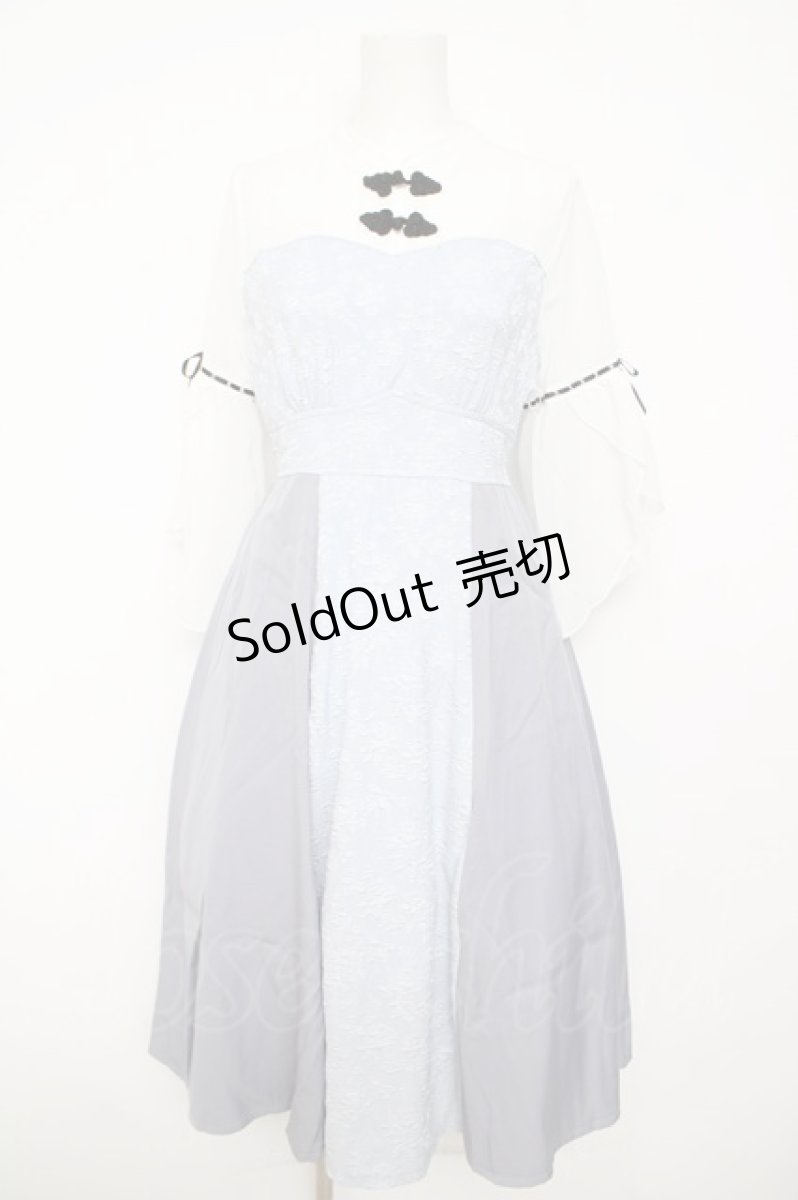 画像1: axes femme POETIQUE / チャイナボタンフレア袖ワンピース M サックス Y-26-05-12-115-AX-OP-SZ-ZS (1)