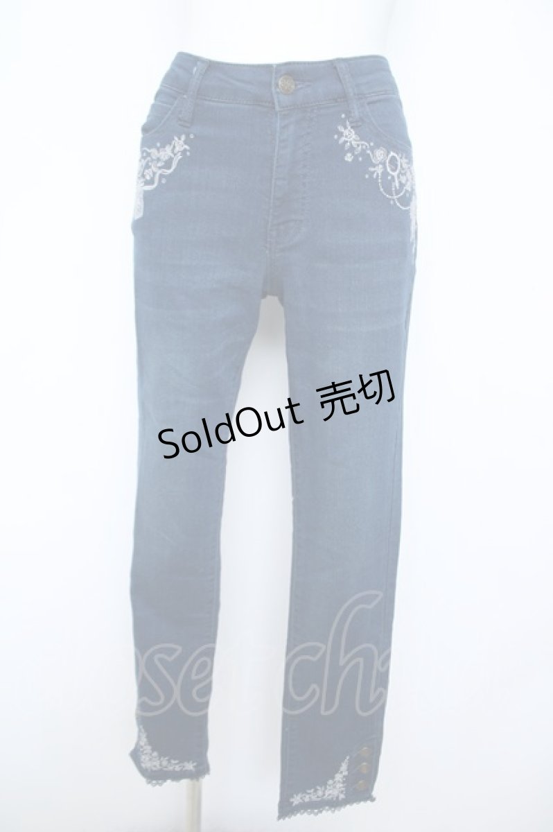 画像1: axes femme / 香水×バラ刺繍デニムパギンス  インディゴ Y-26-05-15-152-AX-PA-SZ-ZS (1)