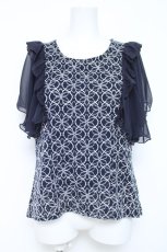 画像1: axes femme / 袖フリルカットワークレーストップス  紺 Y-26-05-19-045-AX-TO-SZ-ZY (1)
