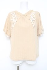 画像1: axes femme / レースアッププルオーバー  ベージュ Y-26-05-19-069-AX-TO-SZ-ZY (1)