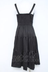 画像2: axes femme POETIQUE / スカラップ刺繍キャミワンピース  黒 Y-26-05-19-099-AX-OP-SZ-ZY (2)
