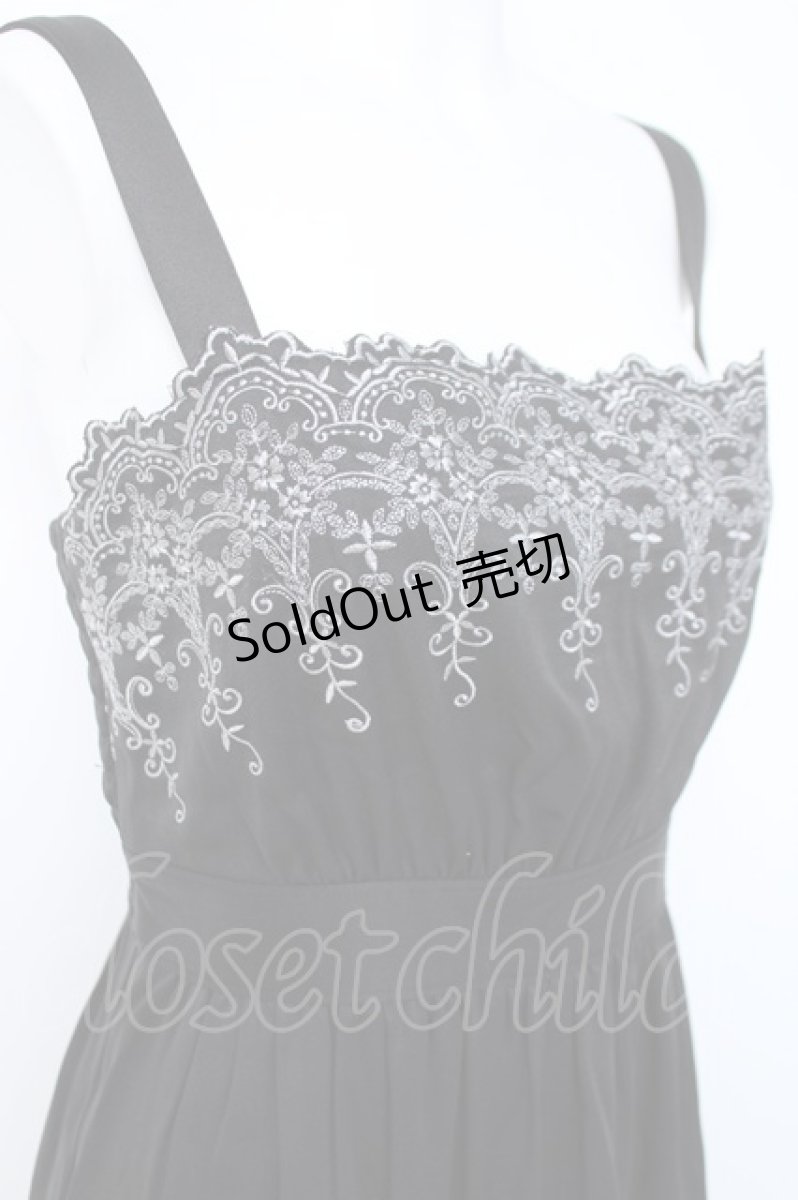 画像3: axes femme POETIQUE / スカラップ刺繍キャミワンピース  黒 Y-26-05-19-099-AX-OP-SZ-ZY (3)
