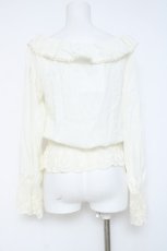 画像2: axes femme / ブラウス風オフショルトップス  生成り Y-26-05-19-117-AX-TO-SZ-ZY (2)