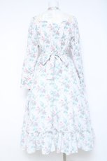 画像2: Kurumi Collaboration / 花柄クラシカルワンピース  白 Y-26-05-19-126-LO-OP-SZ-ZY (2)