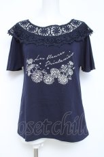 画像1: axes femme / 肩レースプリントTシャツ  紺 Y-26-05-19-028-AX-TO-SZ-ZY (1)