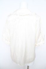 画像2: Amavel / 赤ずきんモチーフ刺繍入り　配色リボンタイ付ブラウス M アイボリー/黒 Y-26-05-21-071-CA-BL-SZ-ZY (2)