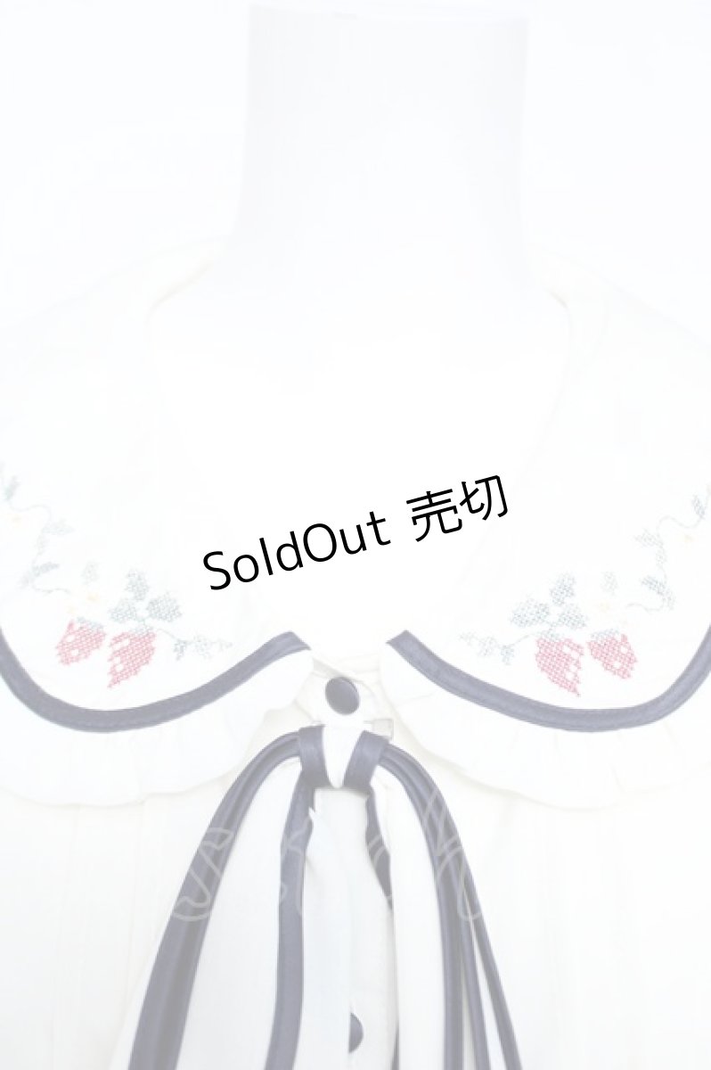画像3: axes femme POETIQUE / リボン付ストロベリー刺繍ブラウス  生成り Y-26-05-21-025-AX-BL-SZ-ZY (3)