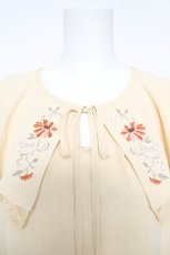 画像3: axes femme / 刺繍入ケープブラウス F 生成り Y-26-05-21-032-AX-BL-SZ-ZY (3)