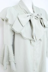 画像3: axes femme / タイ付姫袖風フリルブラウス F グリーン Y-26-05-23-008-AX-BL-TE-ZY (3)