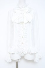画像1: AND ROMEO / リボンブローチ付きブラウス  白 Y-26-05-23-027-LO-BL-SA-ZY (1)