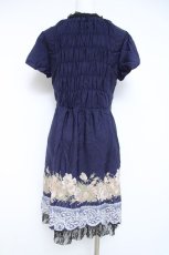 画像2: axes femme / フロントレースアップワンピース  紺 Y-26-05-26-112-AX-OP-SZ-ZY (2)