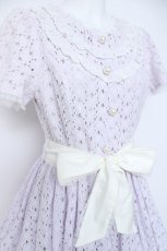 画像4: mille fille closet by LODISPOTTO / Princess creamy lace onepiece M ラベンダー Y-26-05-26-118-LO-OP-SZ-ZY (4)