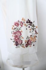 画像3: axes femme / コスモス刺繍ボリューム袖プルオーバー  生成り Y-26-06-01-052-AX-TO-SZ-ZY (3)