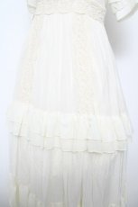 画像3: axes femme / レースラインティアードワンピース  生成り Y-26-06-01-134-AX-OP-SZ-ZY (3)