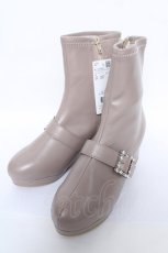 画像1: axes femme / パールバックル付きミドルブーツ L グレージュ Y-26-06-01-020-AX-SH-SZ-ZY (1)
