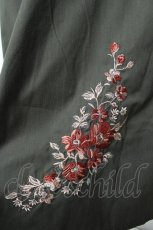 画像3: axes femme / 刺繍入りカラースカート M カーキ Y-26-06-05-191-AX-SK-SZ-ZY (3)