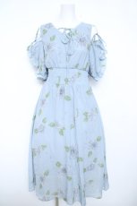 画像1: axes femme / フリル袖シャーリングワンピース M サックス Y-26-06-08-100-AX-OP-SZ-ZY (1)