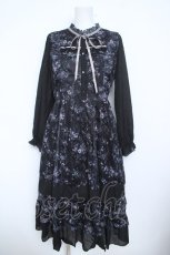 画像1: axes femme / フラワープリントレーシーワンピース M 黒 Y-26-06-08-125-AX-OP-SZ-ZY (1)