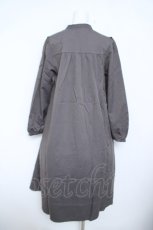 画像2: axes femme / ヨーク切替ワンピース F グレー Y-26-06-08-126-AX-OP-SZ-ZY (2)