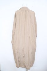 画像2: axes femme / 襟刺繍ロングシャツワンピース M ベージュ Y-26-06-08-128-AX-OP-SZ-ZY (2)
