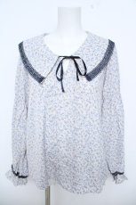 画像1: axes femme / ビックフリルカラーブラウス F サックス Y-26-06-08-040-AX-BL-SZ-ZY (1)