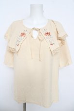 画像1: axes femme / 刺繍入ケープブラウス F イエロー Y-26-06-10-044-AX-BL-SZ-ZY (1)
