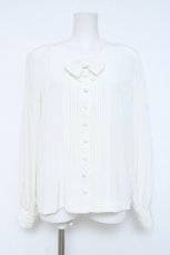 画像1: INGEBORG / リボン付きタック入りブラウス  白 Y-26-06-12-004-LO-BL-SZ-ZY (1)