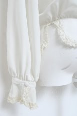 画像3: INGEBORG / リボンフリルブラウス  白 Y-26-06-12-005-LO-BL-SZ-ZY (3)