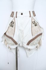 画像1: Ozz oneste / 薔薇刺繍燕尾オーバー付パンツ  アイボリー Y-26-06-12-106-OO-PA-SZ-ZY (1)
