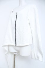 画像2: h.NAOTO / 斜めジップアシンメトリーカットソー  ホワイト Y-26-06-13-076-HN-TO-SA-ZY (2)