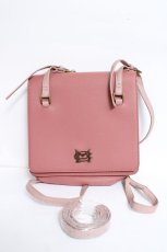 画像1: Maison de FLEUR Petite Robe canone / エマと出掛けるスクエアリュック  ピンク Y-26-06-13-025-LO-BG-SZ-ZY (1)