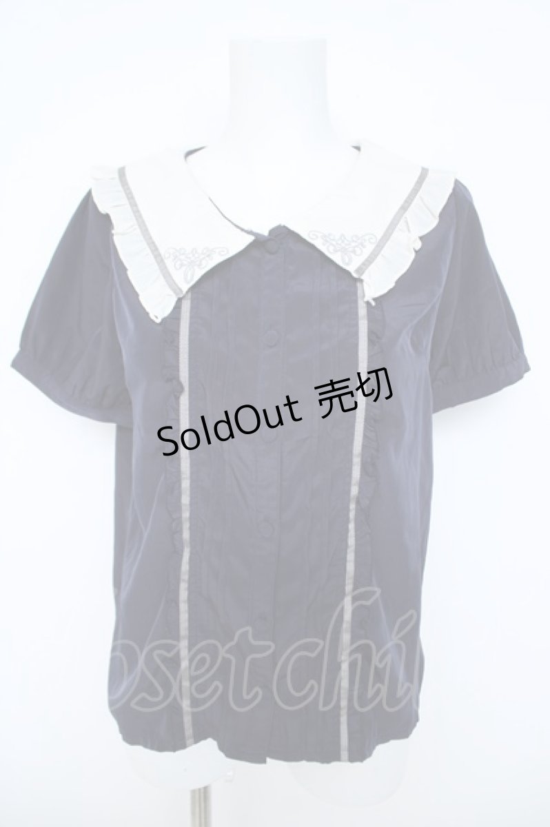 画像1: axes femme POETIQUE / 襟刺繍ピンタックブラウス M 紺 Y-26-06-14-065-AX-BL-SZ-ZY (1)