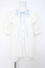 画像1: axes femme POETIQUE / バタフライ刺繍襟半袖ブラウス  生成り Y-26-06-16-032-AX-BL-SZ-ZY (1)