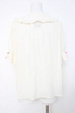 画像2: axes femme kawaii / クマパフェ刺繍ブラウス  生成り Y-26-06-16-033-AX-BL-SZ-ZY (2)