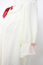 画像4: axes femme kawaii / クマパフェ刺繍ブラウス  生成り Y-26-06-16-033-AX-BL-SZ-ZY (4)