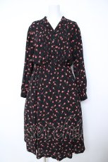 画像1: INGEBORG / さくらんぼ柄ワンピース  黒 Y-26-06-18-123-LO-OP-SZ-ZY (1)