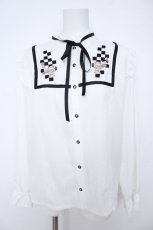 画像1: axes femme / チェス刺繍ハイネックブラウス  白 Y-26-06-18-024-AX-BL-SZ-ZY (1)