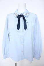 画像1: axes femme POETIQUE / 雪の結晶刺繍ブラウス  サックス Y-26-06-18-042-AX-BL-SZ-ZY (1)