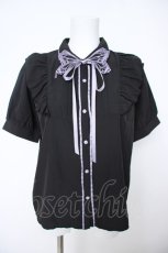 画像1: axes femme POETIQUE / バタフライ刺繍襟半袖ブラウス  黒 Y-26-06-18-044-AX-BL-SZ-ZY (1)